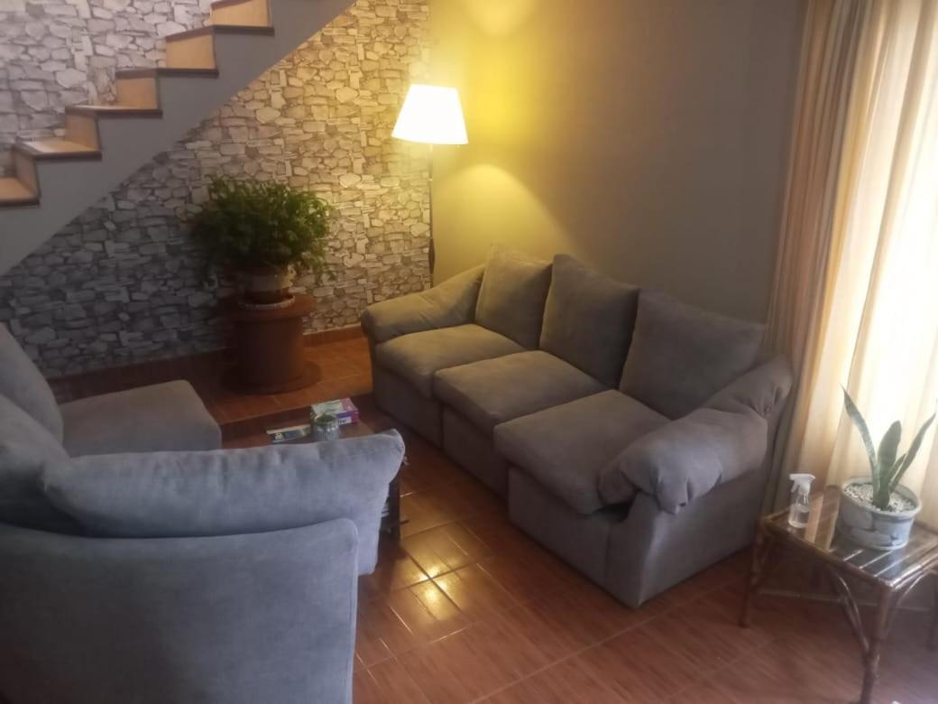 Accueillant Auberge 萨尔塔 外观 照片