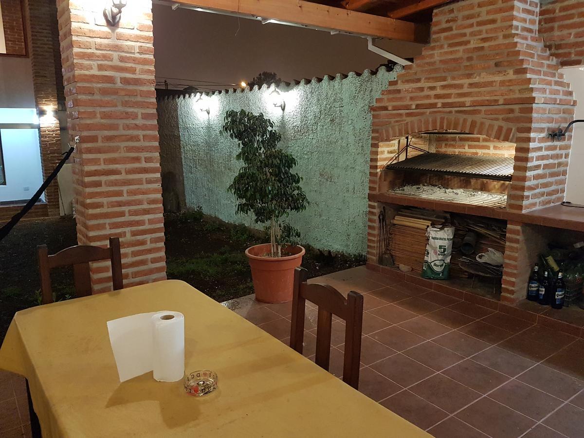 Accueillant Auberge 萨尔塔 外观 照片