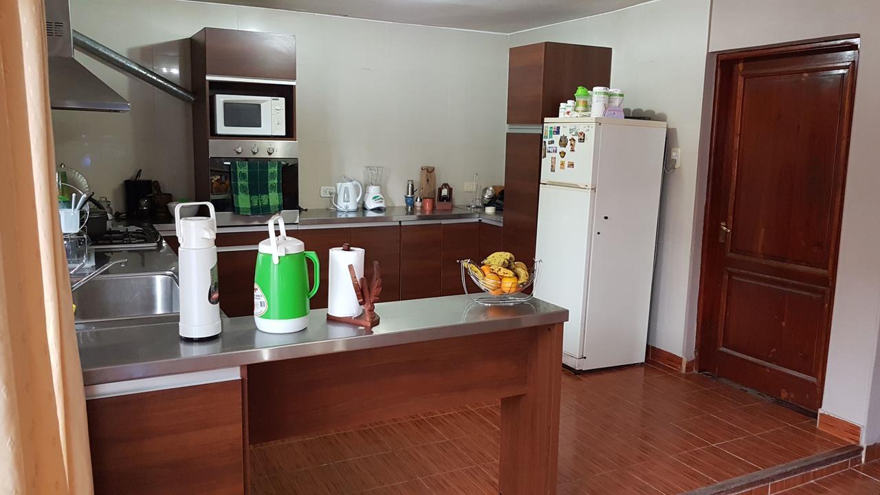Accueillant Auberge 萨尔塔 外观 照片